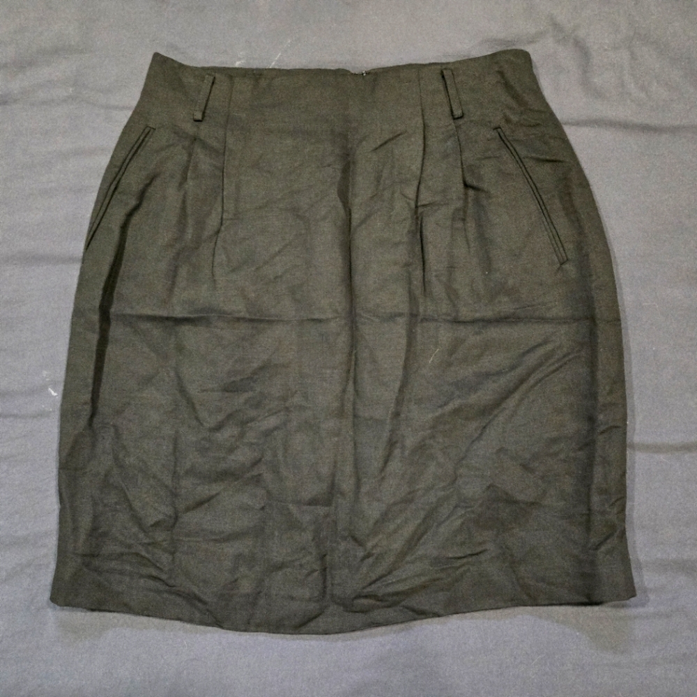 The Limited Black Linen Blend Skirt Size 12 EUC